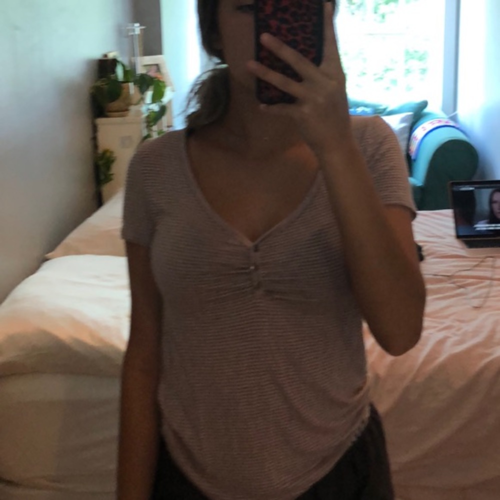 american eagle t-shirt